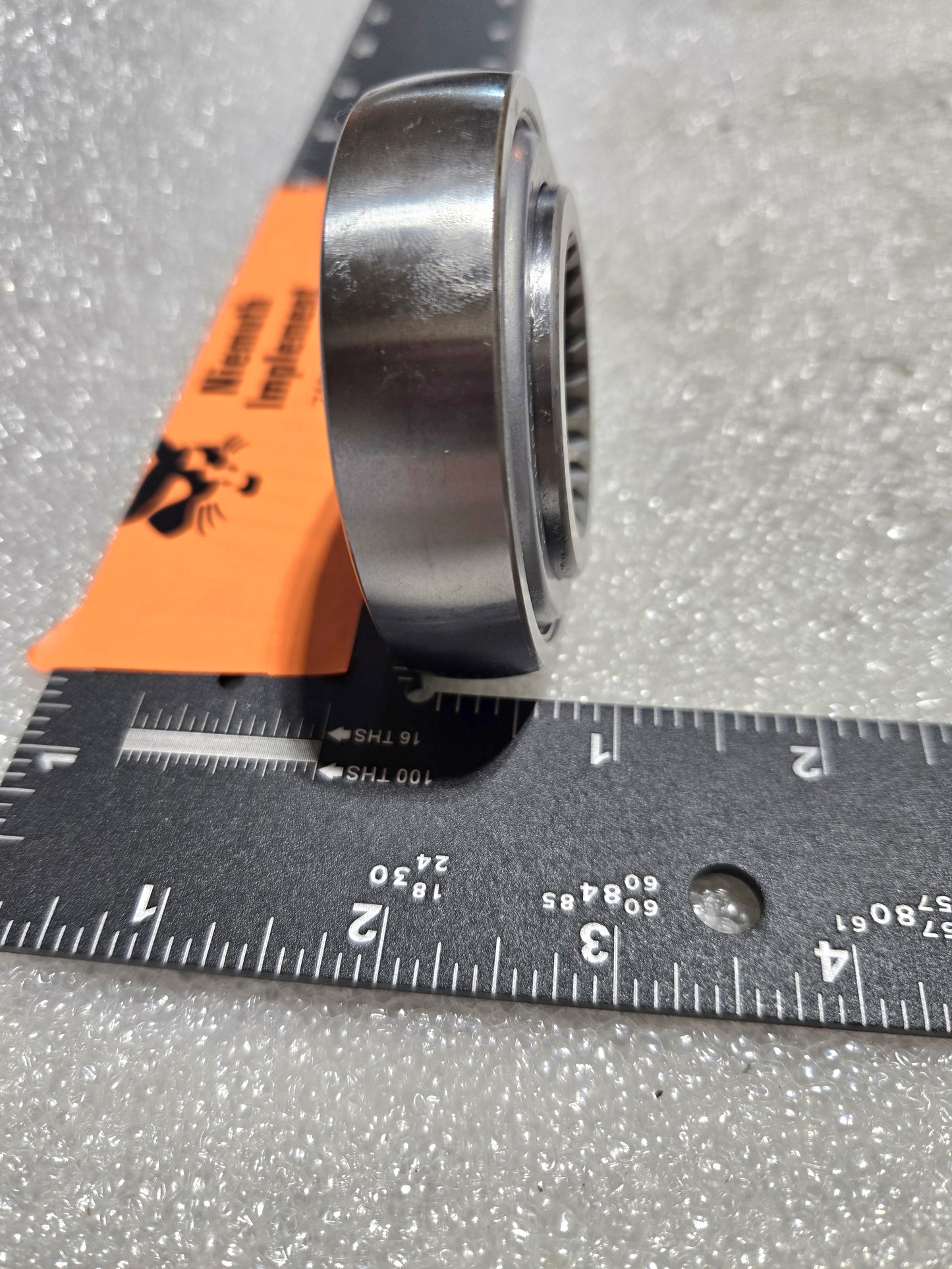 Ball Bearing /ID37.21, 106823