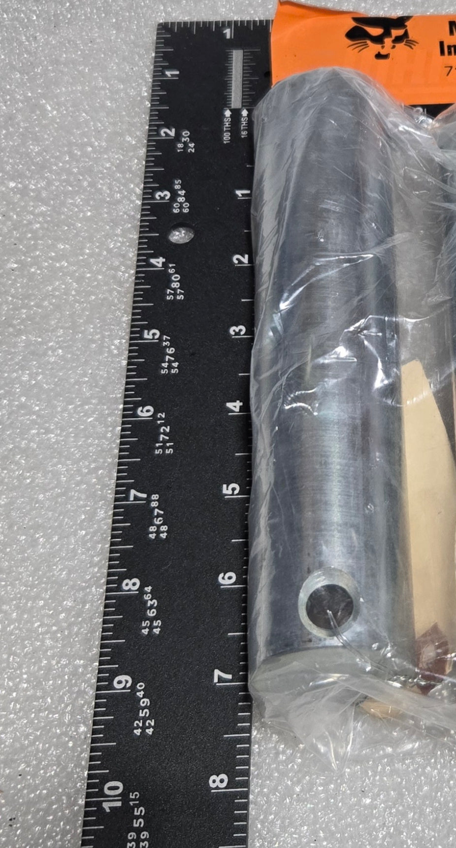 Pivot Pin, 7353148
