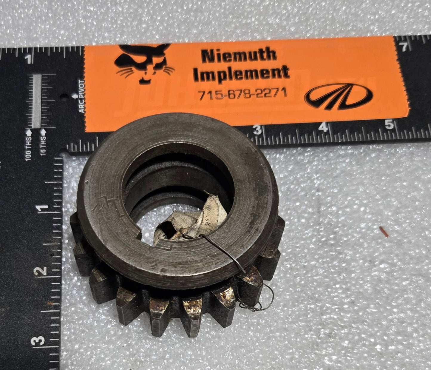GEAR, 70203890