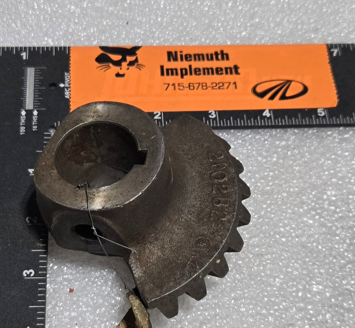GEAR, 70210282