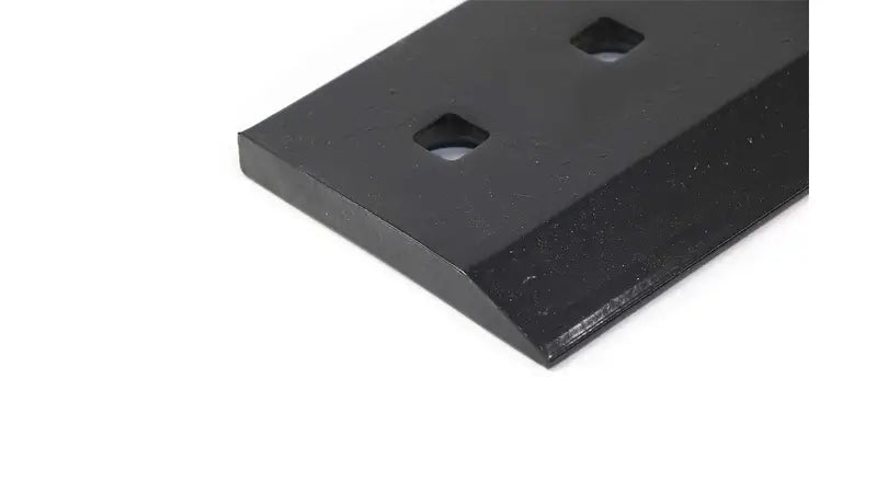 74 INCH BOLT ON SINGLE BEVEL CUTTING EDGE, 6714565