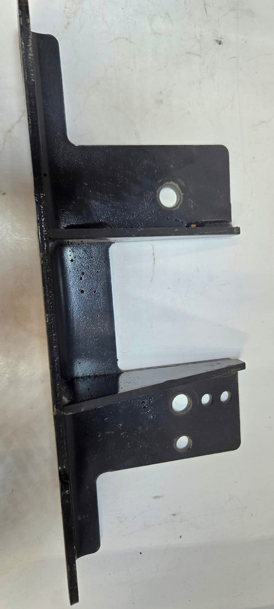 MOUNTING BRACKET, 6569553