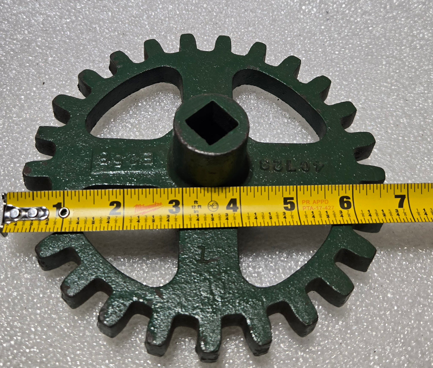 SEEDBOX DRIVE GEAR-25 TOOTH, 4C723