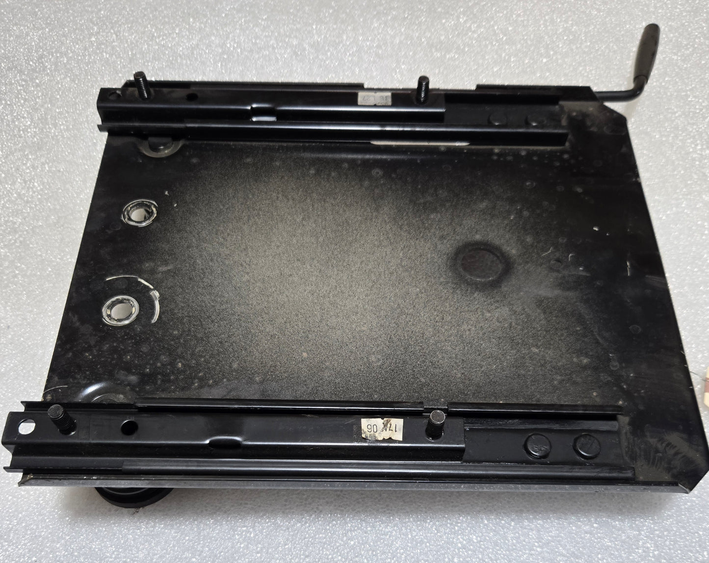 SEAT BRACKET, 19573407AG2