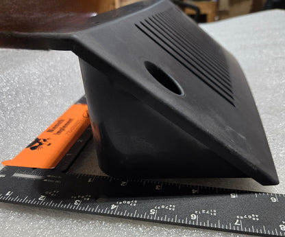 Right Hand Cab Air Cover, 15807072421