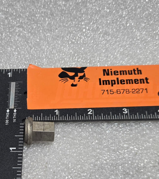 NUT, 1053615M1