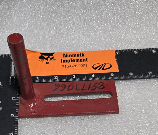 Idler Bracket, 85179066             (NON-OEM)