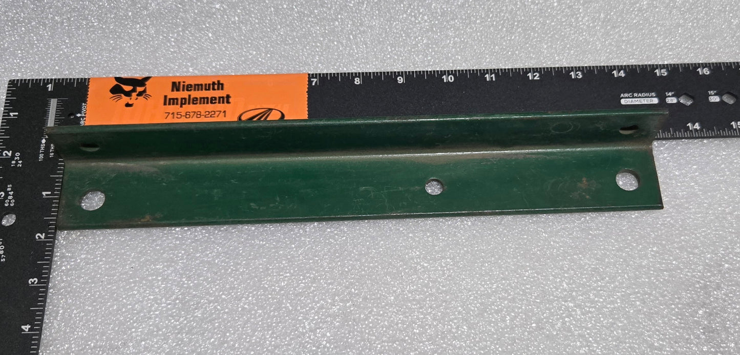 Angle Bracket, 201734