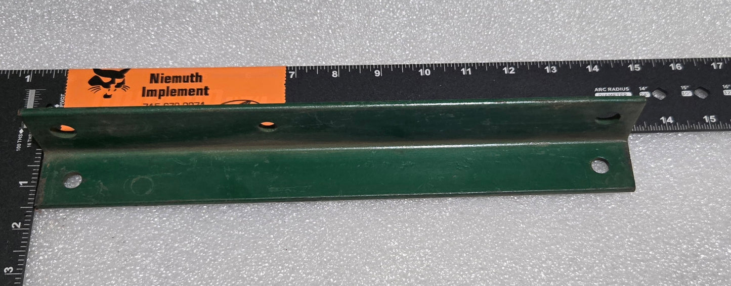 Angle Bracket, 201734