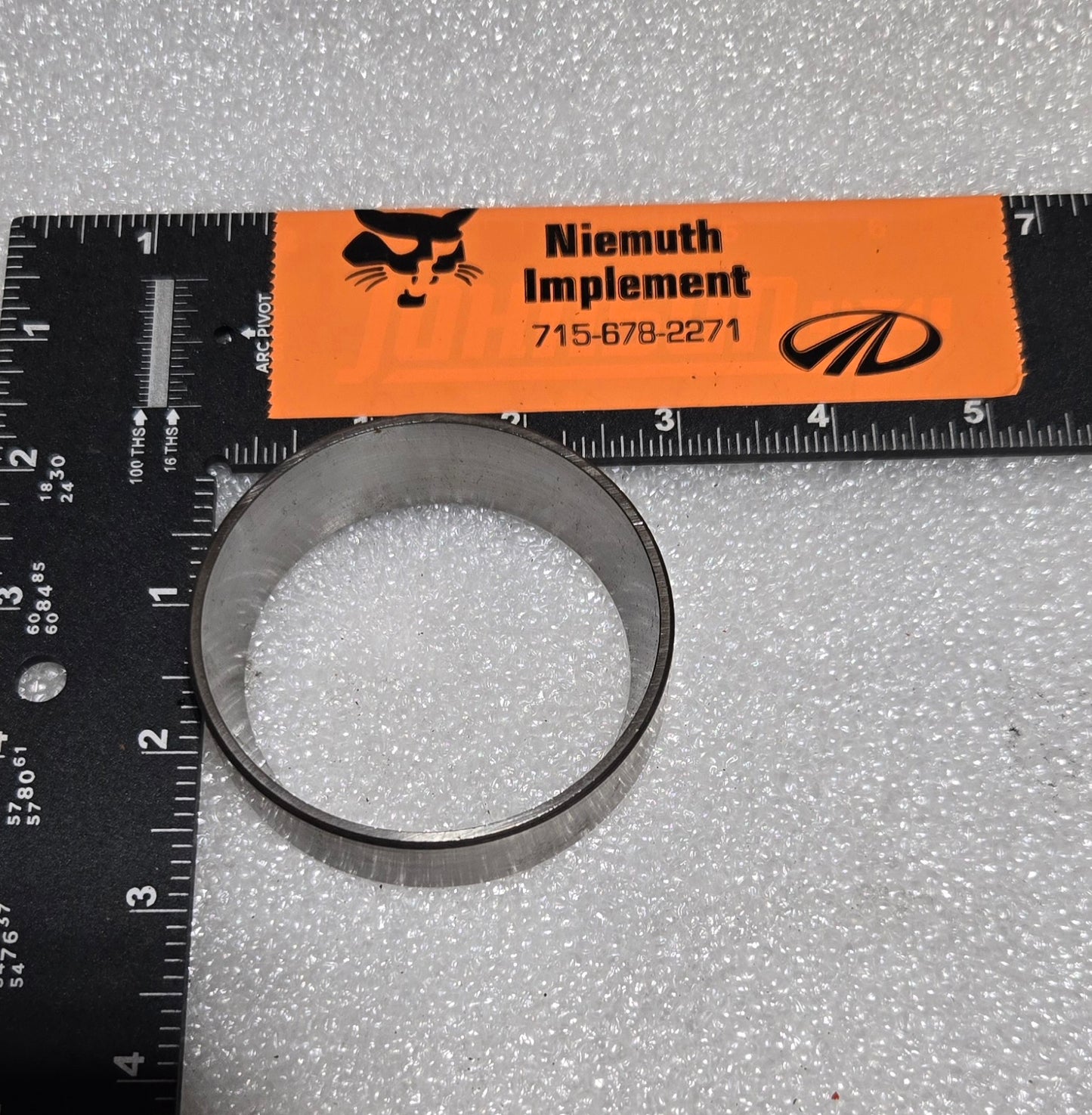 Bearing Cup, 208825M1