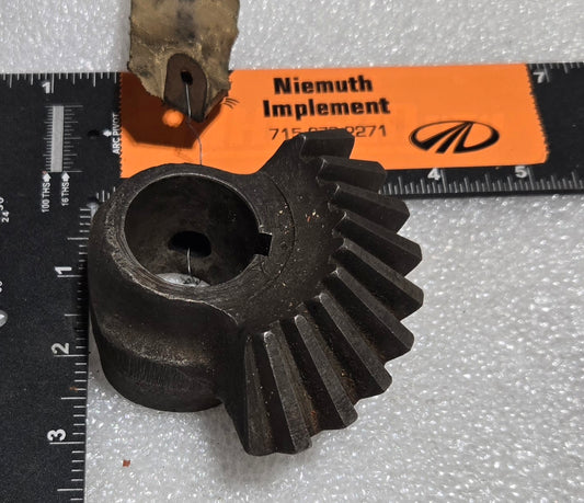 GEAR, 70210282