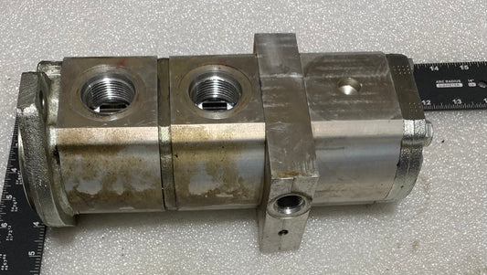 GEAR PUMP, 6675785   USED