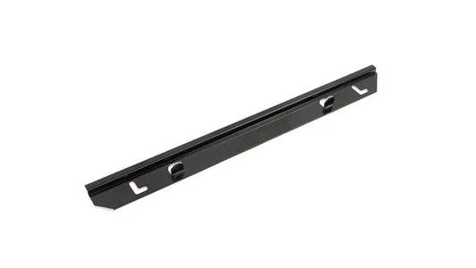 RIGHT HAND WINDOW BOTTOM TRACK, 6717873