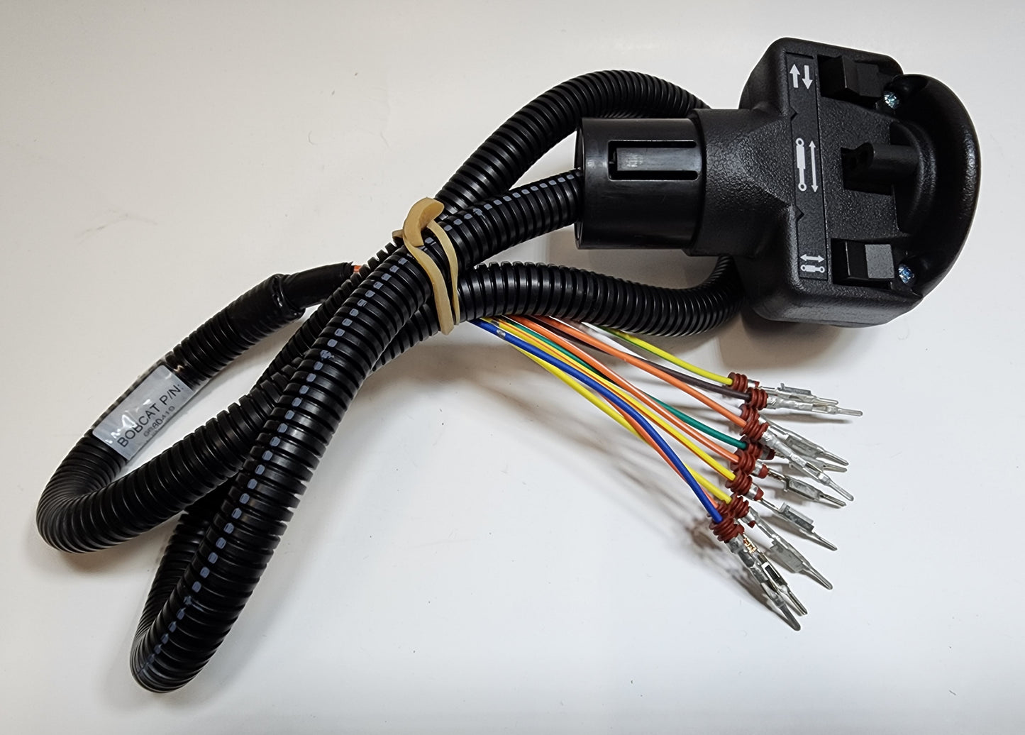 LEFT AUXILIARY FOUR-SWITCH HANDLE, 6680419